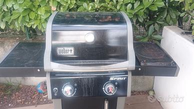 BBQ gas Weber Spirit E220 + acc. Piastra ghisa BFT