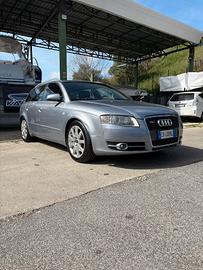 Audi A4 3.0 V6 TDI Avant quattro