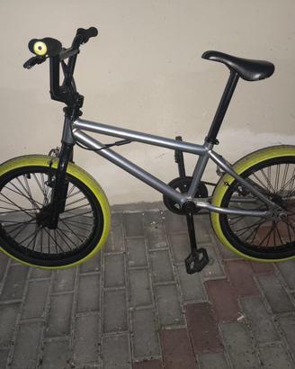 BMX dechatlon