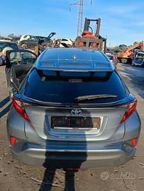 Ricambi Toyota C-HR Hybrid motore 2zr fxe
