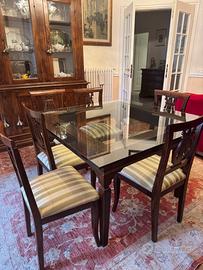 Tavolo in cristallo con 6 sedie