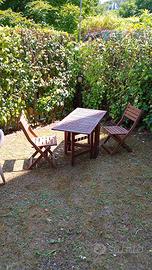 Tavoli + 2 sedie in legno Ikea