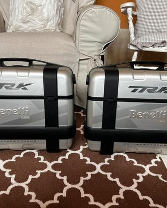 Valigie laterali givi trekker 33 litri