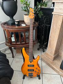 Basso elettrico Yamaha TRBX604FM