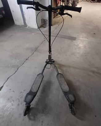 Bipattino - Monopattino a tre ruote - Skate (nero)