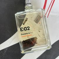 Escentric molecules 02