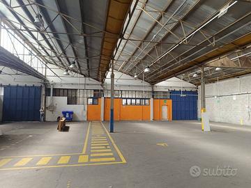 Immobile di 780 m² a Beinasco