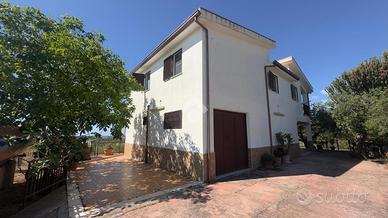 VILLA SINGOLA A PARTINICO