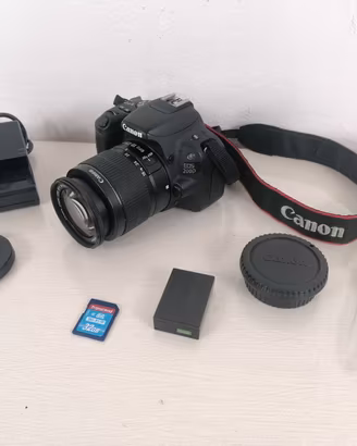 Canon 200d Wi-Fi Touch FULL HD Ott.Condizioni