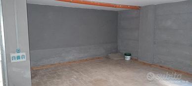 Garage 62 Mq Zona Bastiola - Bastia Umbra