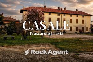 Rustico / Casale di 698 m² con più di 5 locali e b