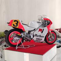 Cubi in vetro per esposizione