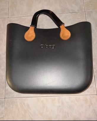 Borsa Obag Nera con manici corti modello classico