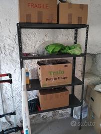 5 Scaffali in ferro a 4 ripiani 