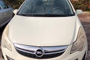 Auto Opel Corsa D 