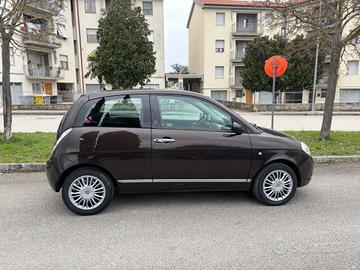 Lancia Ypsilon 1.3 restailing 75 cv