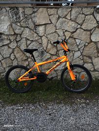 Bicicletta BMX arancio