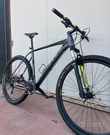MTB Cube race one
