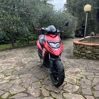 Aprilia SR 50 motard