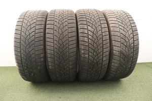 Gomme Goodyear ultragrip 235 50 19 inverno