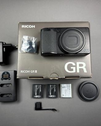 RICOH GRIII