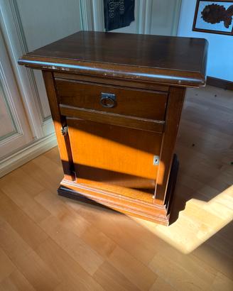 Comodino camera letto legno