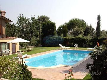 PISCINA IN VETRORESINA MODELLO "IMPERO 90"