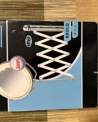 Specchio Cosmetico LED Estensibile  - Parete