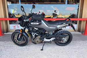 Husqvarna Svartpilen 401