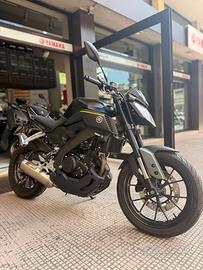 Yamaha MT-125 Akrapovic