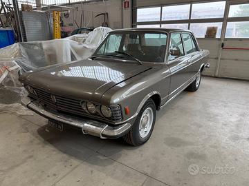 AUTO FIAT 130 BERLINA 3200