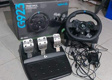 Volante e pedaliera Logitech G923 