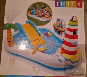 Piscina gonfiabile Intex con scivolo