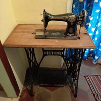 Macchina da cucire Singer d’epoca a pedale 