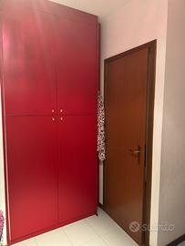 Armadio laccato rosso 2 ante