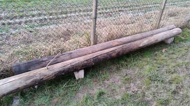 pali in legno trattato 
