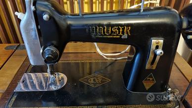 Macchina da cucire vintage Mauser