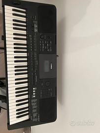 Tastiera Yamaha PSR-E463 + Supporto + Pedale