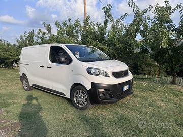 Peugeot Expert anno 2021