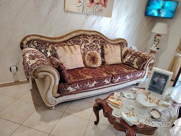 DIVANO classico stile barocco come NUOVO 
