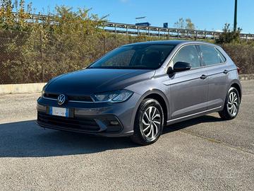 Volkswagen Polo VI 2022 1.0 tsi Life 95cv
