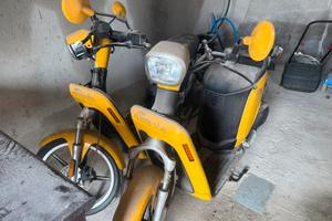 Vendiamo scooter elettrici