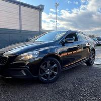VOLVO - V40 Cross Country 1.6 d2 Momentum