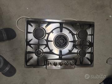 piano cottura a gas. Candy