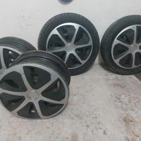 x Smart  gomme invernali con 4  cerchi