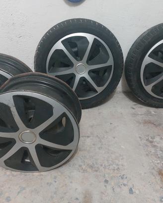 x Smart  gomme invernali con 4  cerchi