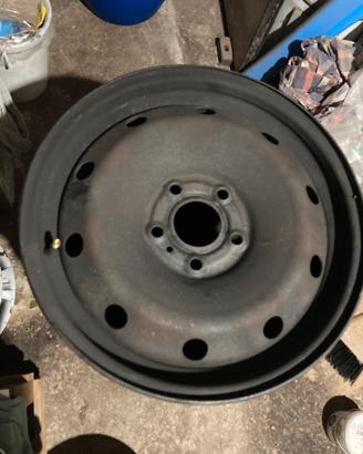 Cerchi in ferro 16”