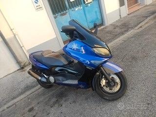 Yamaha T Max 500