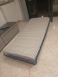 brandina con letto pieghevole 