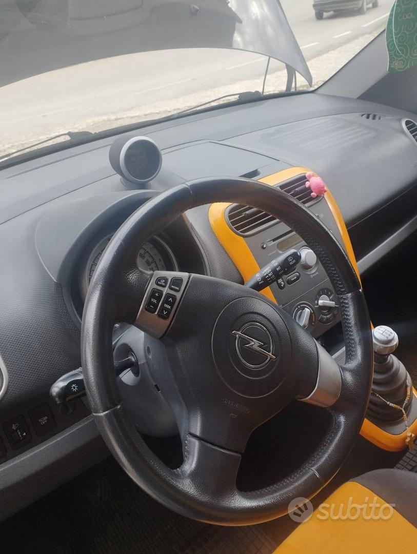 Opel Agila 2ª serie
